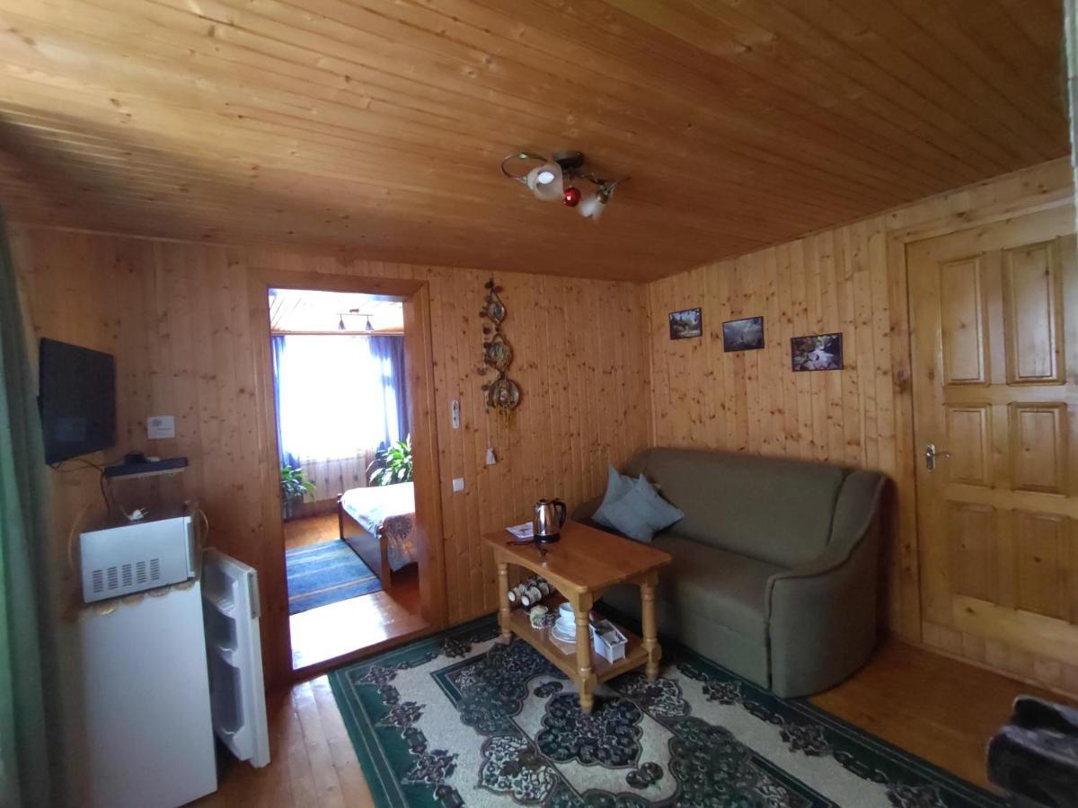 Guesthouse U Dida Viktora Yaremtche Extérieur photo